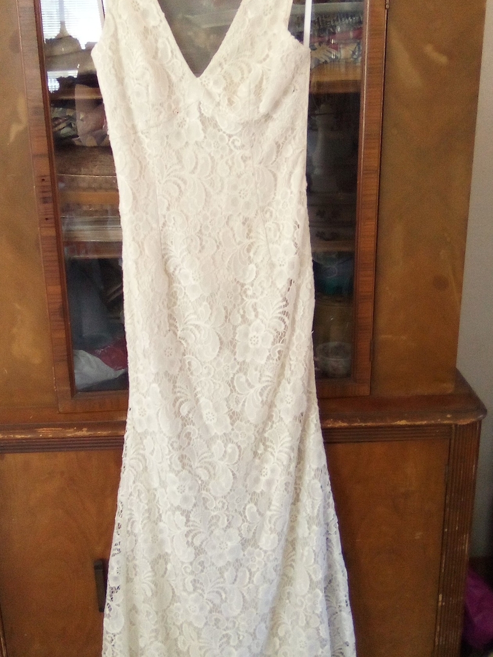 Jessica McClintock White Lace V-Neck Gown